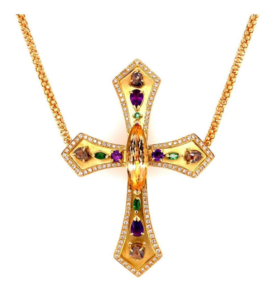 18KY Topaz & Dia Pendant/Cross 30gr 5.08ct(itp) 2.89ct(dia) Fc .95ct(s dia)