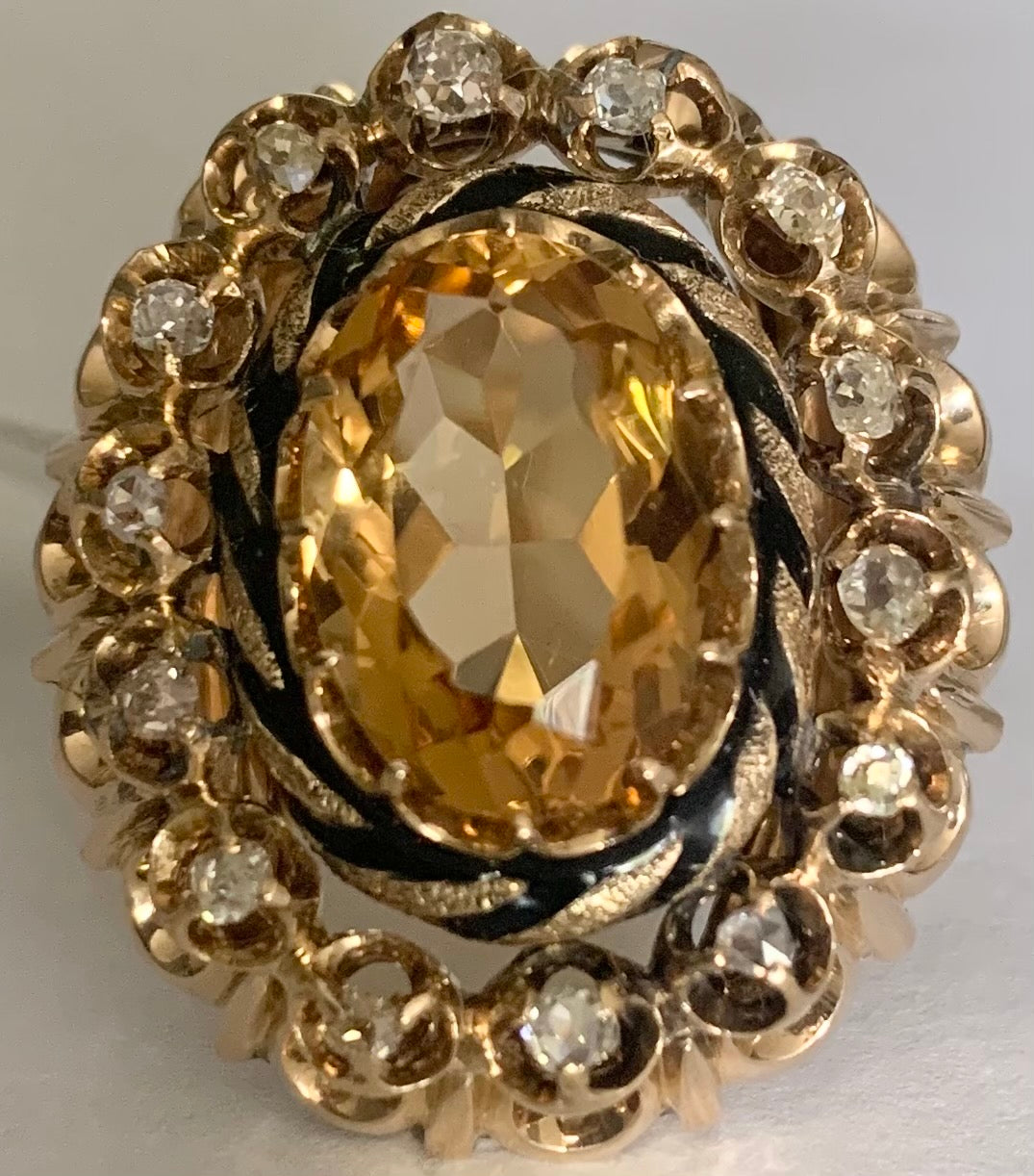 18KY Citrine & Diamond Ring 15.4gr 6.00ct(ci) 0.62ct twt(dia) Circa 1930