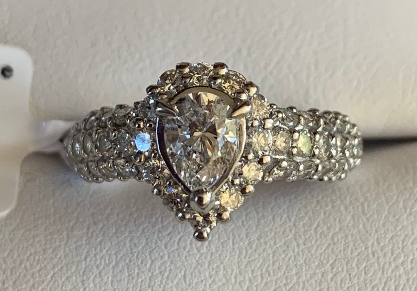 PL Diamond Ring 6.2gr 0.55ct(dia) 1.05ct(s dia) ESTATE Size 5.75