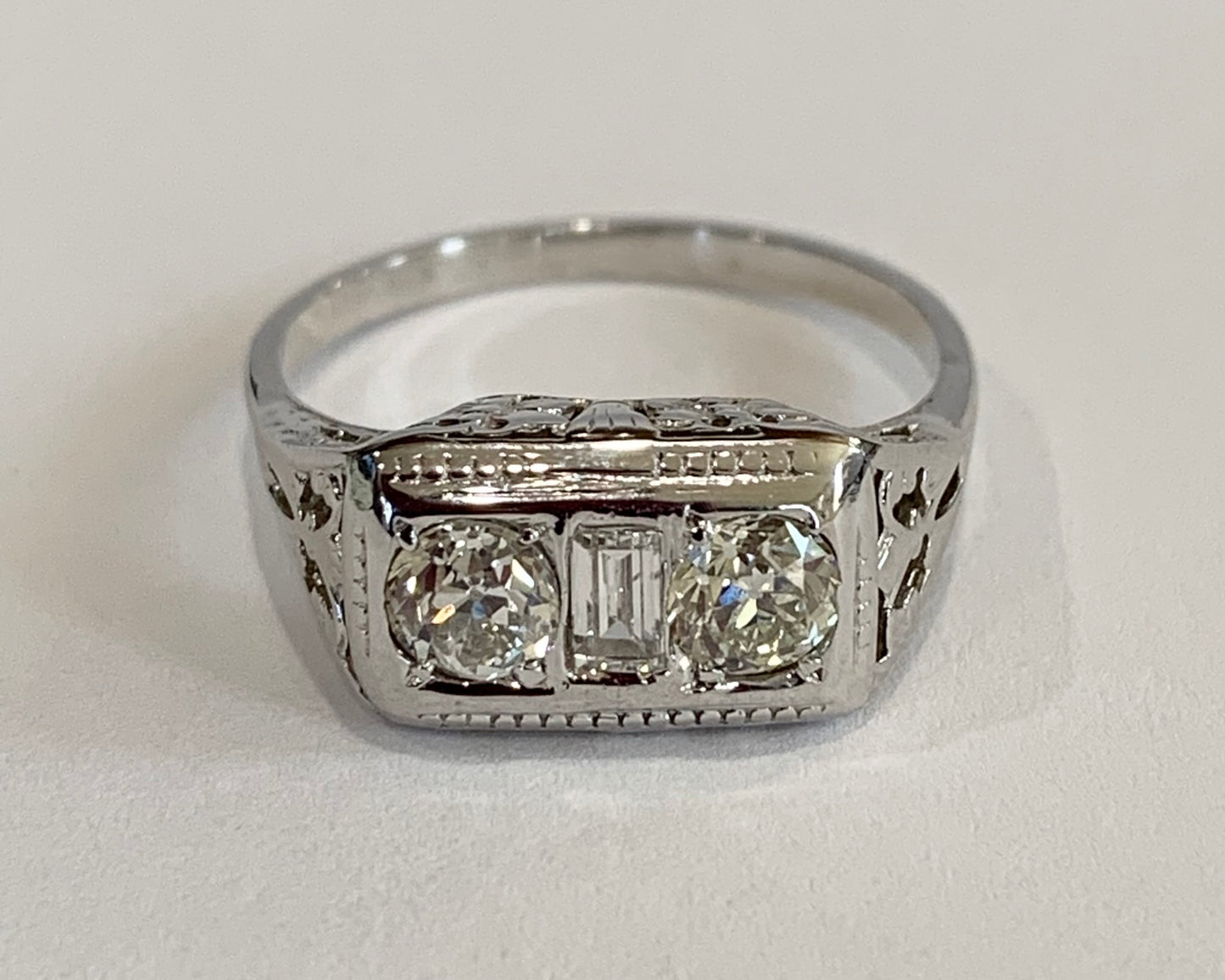 Art Deco 14KW .60ct Diamond Ring 3.3gr Circa 1920s