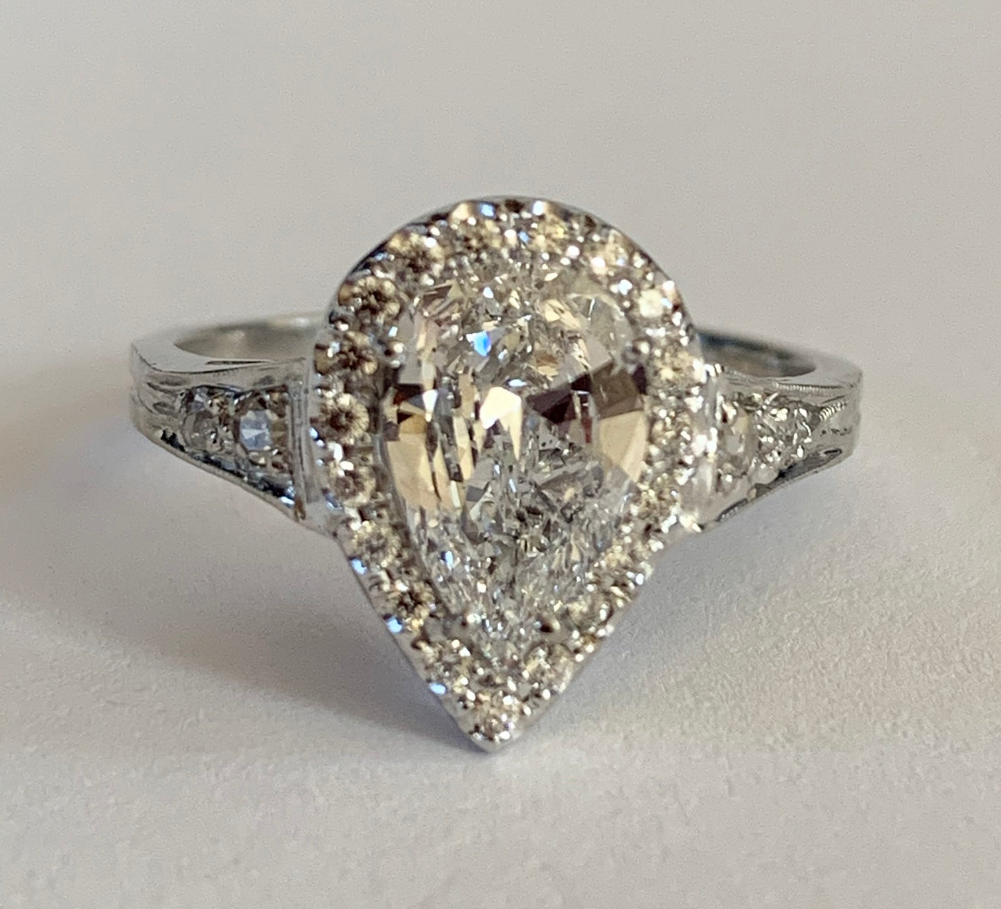 1.03ct D SI1 Pear Diamond Ring Side Dia .23ct Size 6