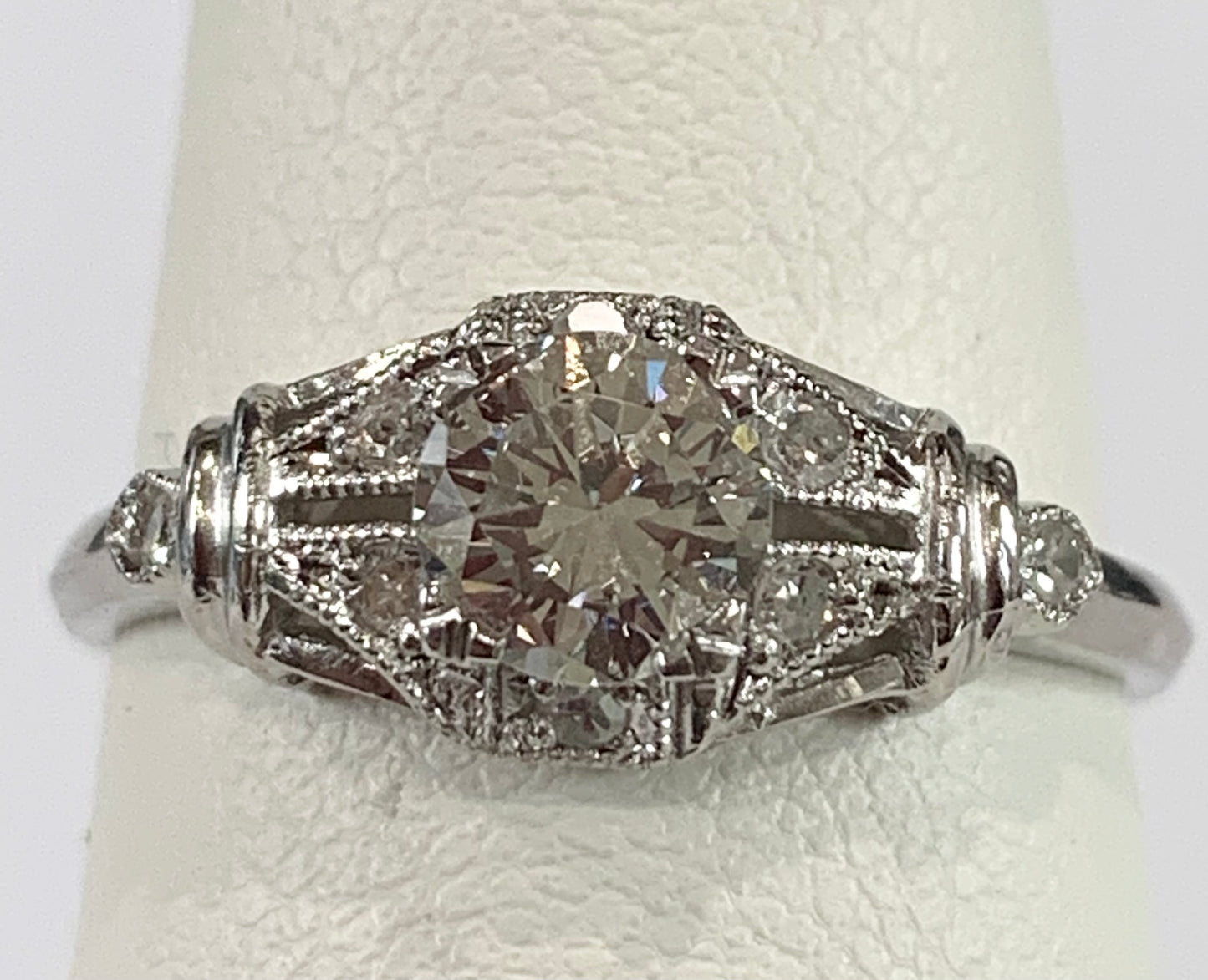 PT European Diamond Ring 0.57ct(dia) ESTATE Size 6.50 .08ct(s Dia)