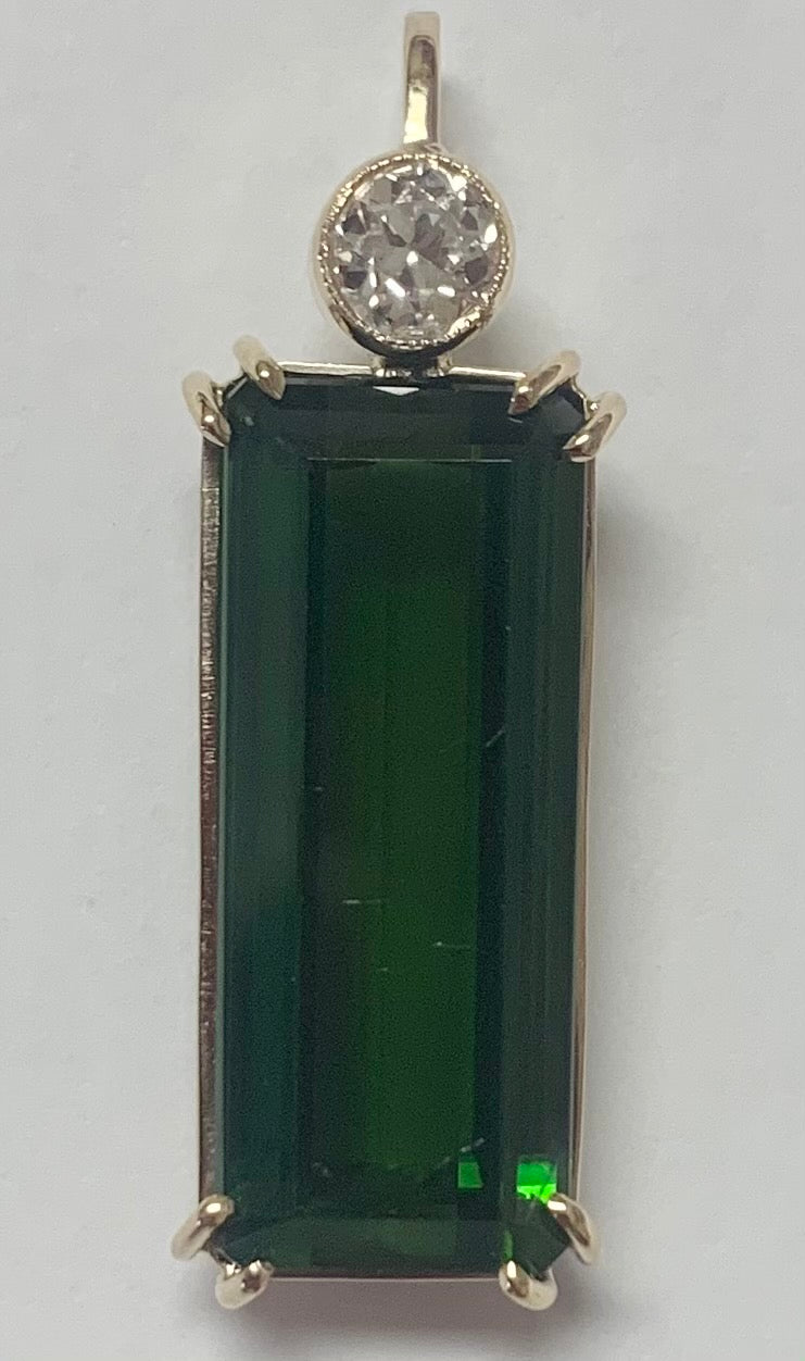 Estate 12.01ct Tourmaline & 0.25ctw Diamond 14KY Pendant