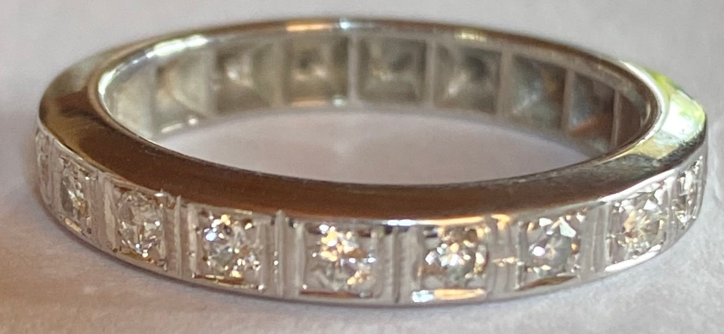14KW Diamond Art Deco Band 3.4gr 0.36ct(dia) Circa 1930s ESTATE Size 6.25