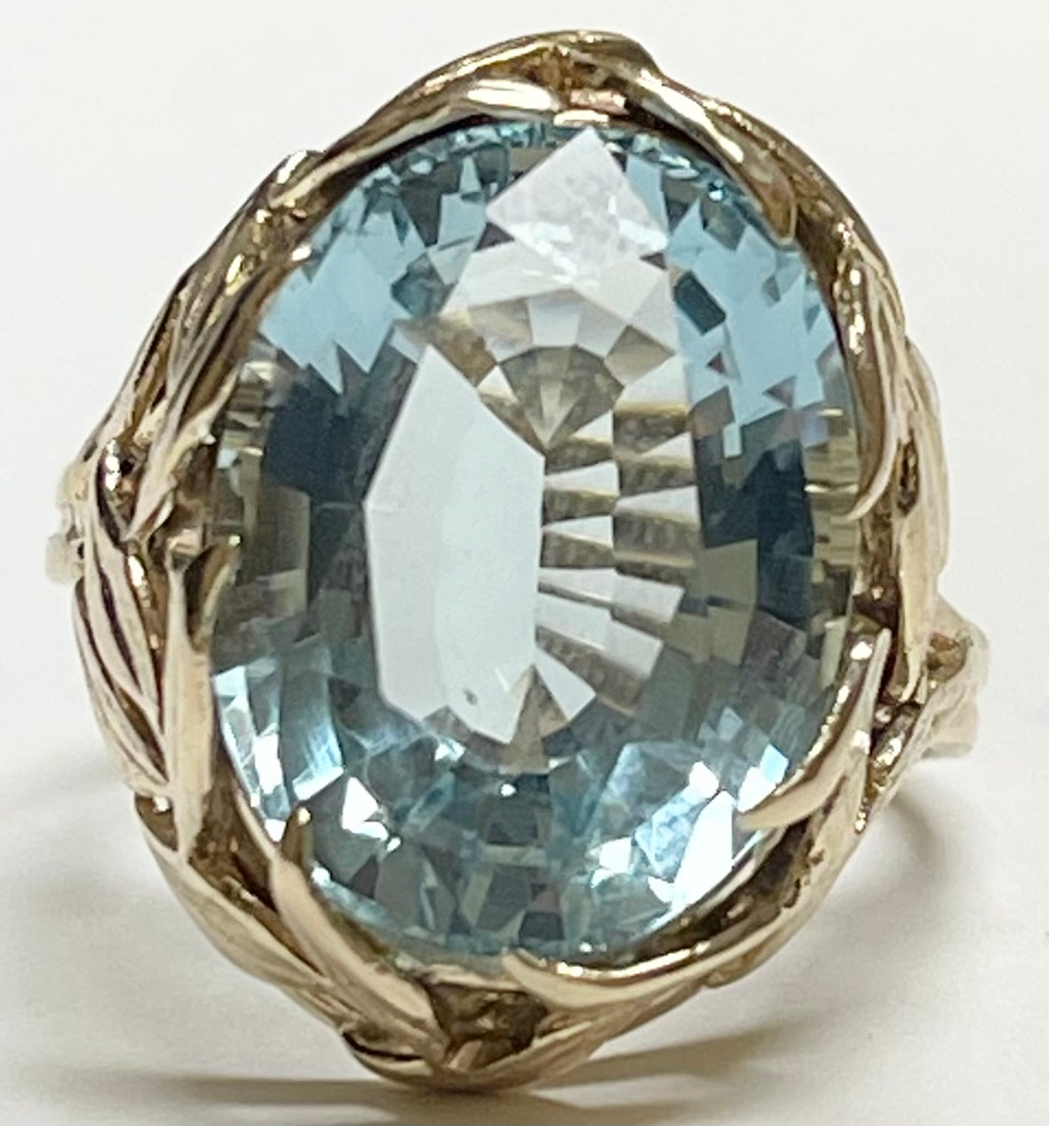 14KY Aquamarine Arts & Crafts Ring 8.4gr 11.09ct(aq) Circa 1915
