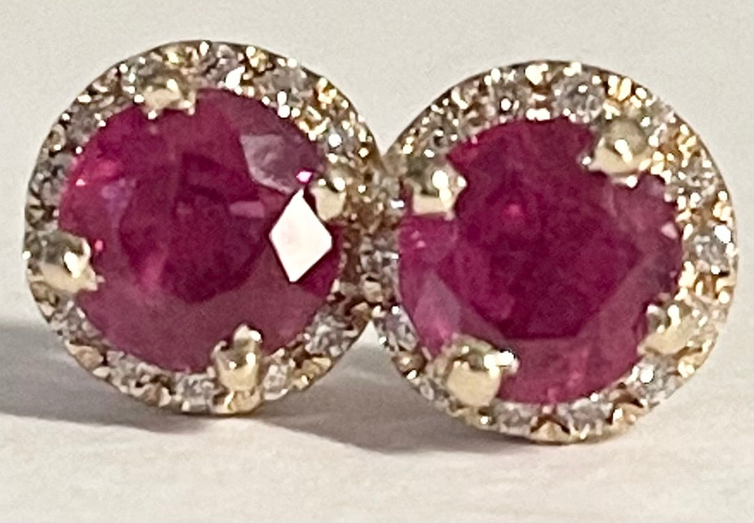 1.73ct Burma Ruby (No Cert) .15ct (28 Diamonds) 14KY Yellow Gold 2.10gr Earrings