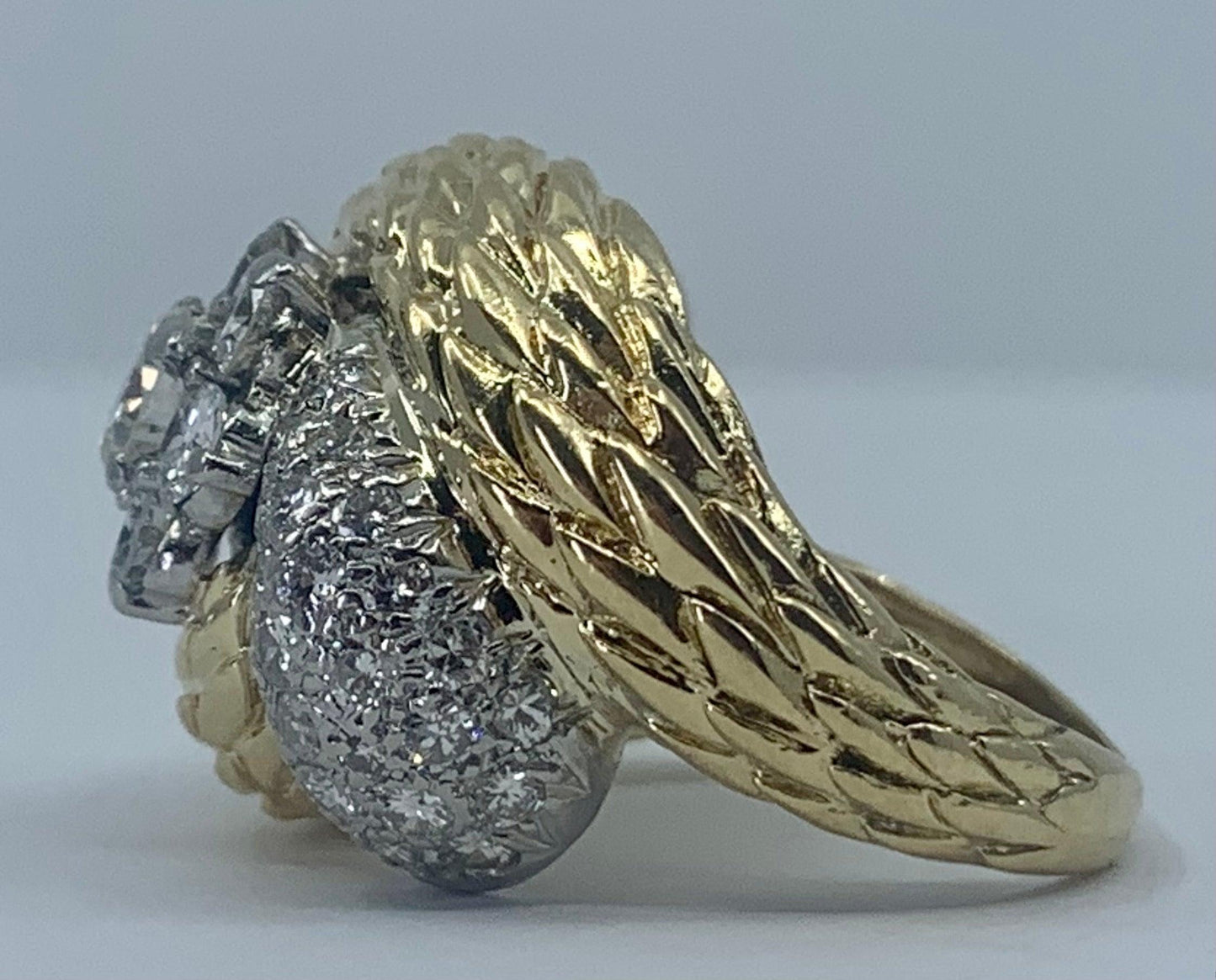 (Circa 1960s) Ring 18K White and Yellow Gold / CD .35ct / SD 2.40ct