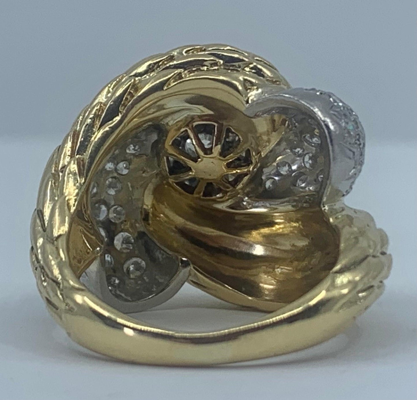 (Circa 1960s) Ring 18K White and Yellow Gold / CD .35ct / SD 2.40ct