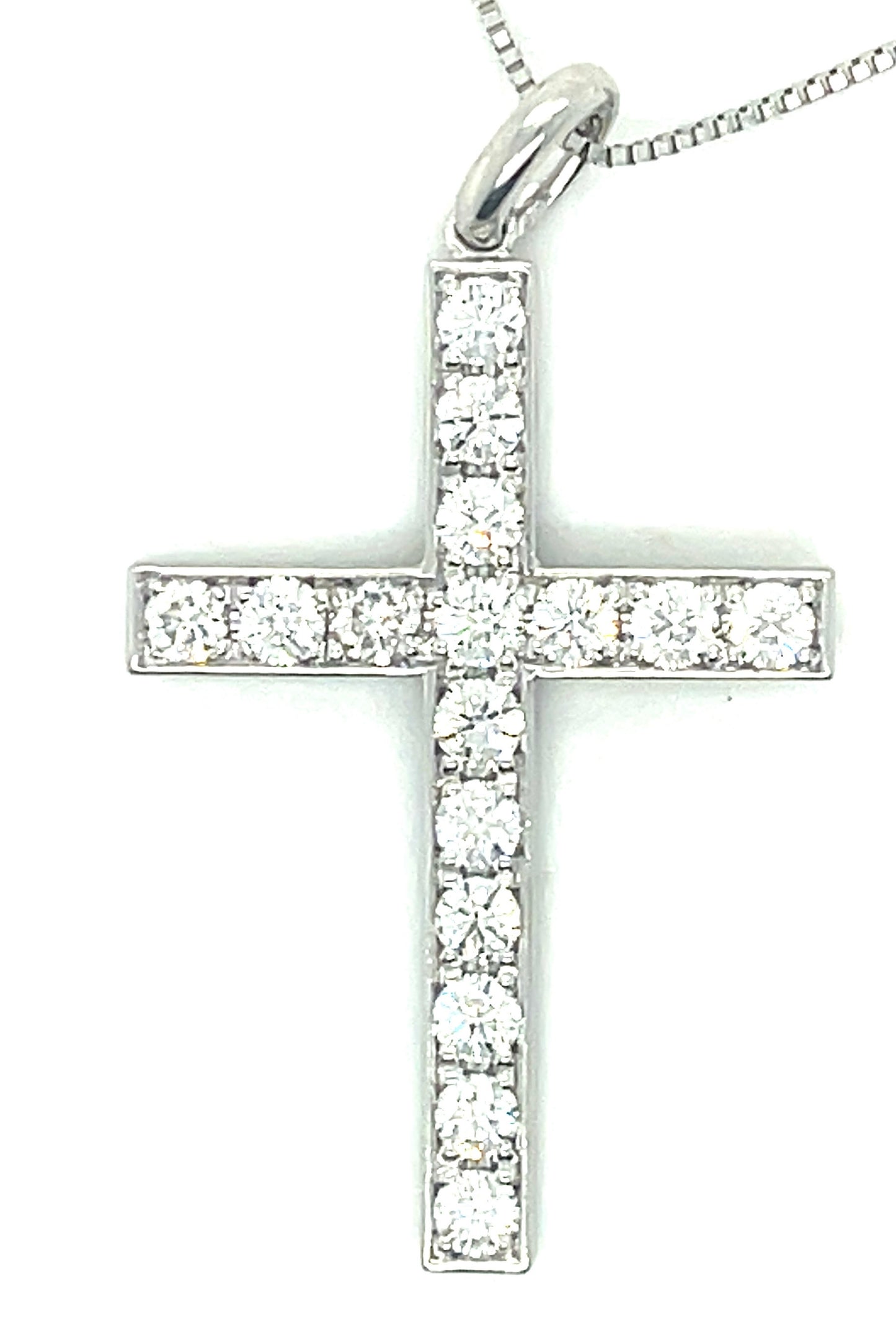 1.08ct Diamond PT 4.20gr Cross Pendant Length 16