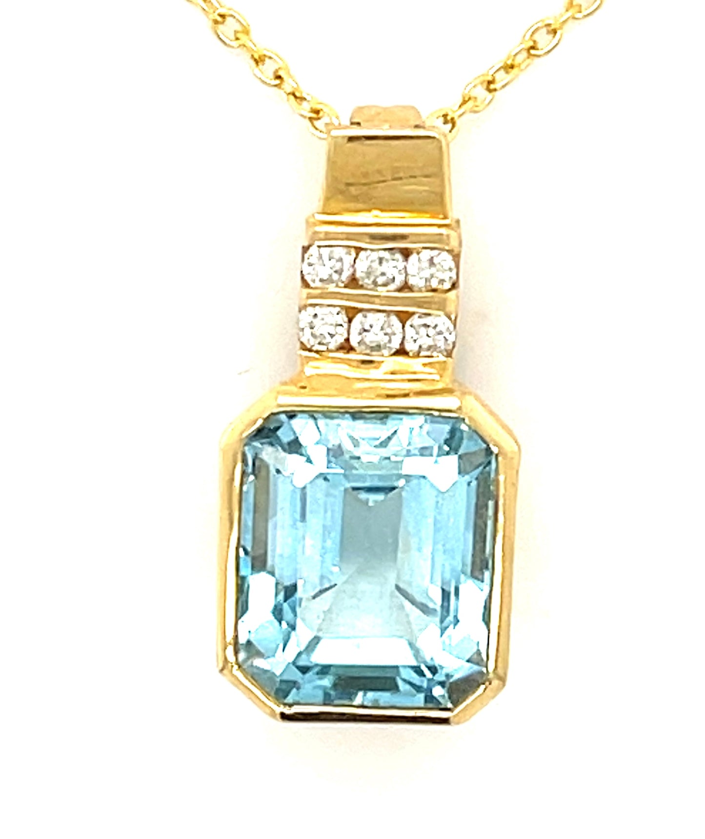 5.00ct Blue Topaz & 0.20ctw Diamond 14KY 6.32gr Pendant 1980s 16 Length