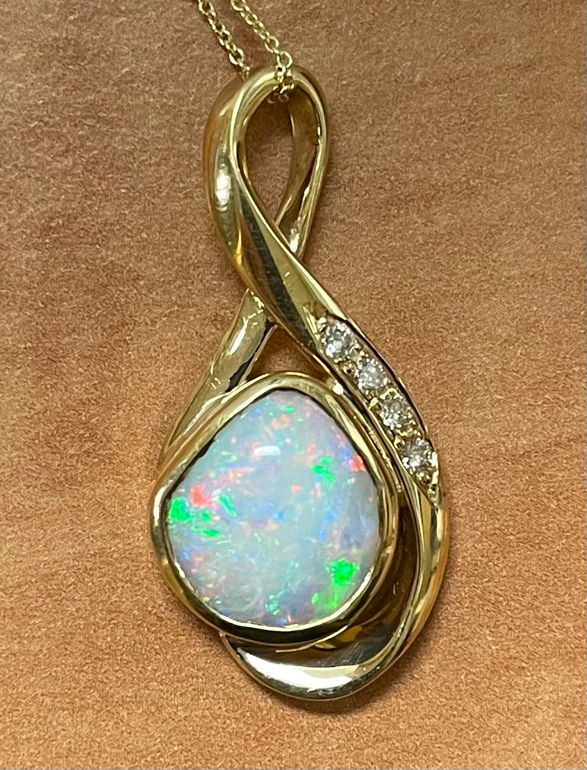 Estate 4.50ct Australian Fire Opal & 0.16ctw Diamond 18KY 6.84gr Pendant Cir