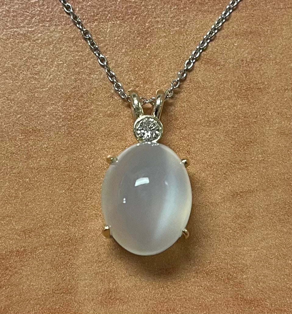 8.96ct Cat's Eye Moonstone & 0.15ctw Diamond 14KY 4.40gr Pendant