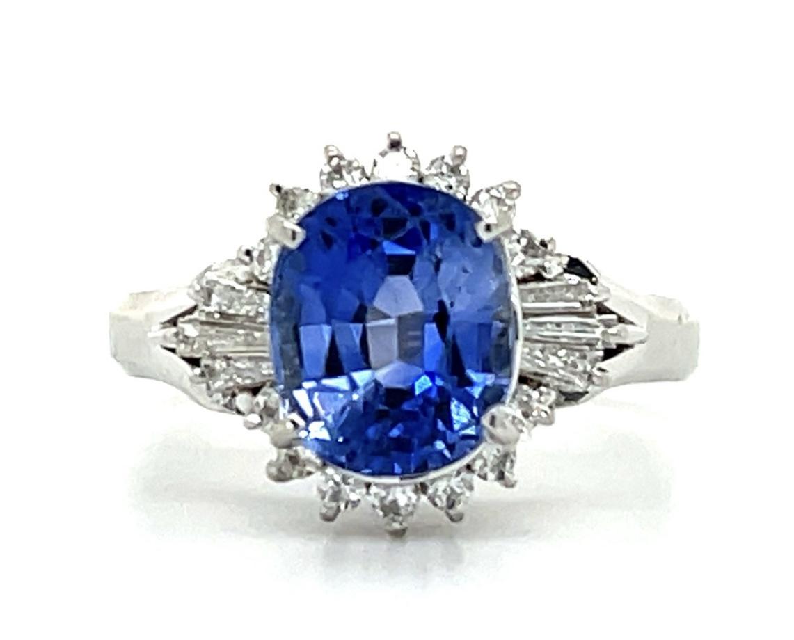 Estate 3.41ct Sapphire & 0.37ctw Diamond PT 7.40gr Ring Circa 1970s Size 7.50