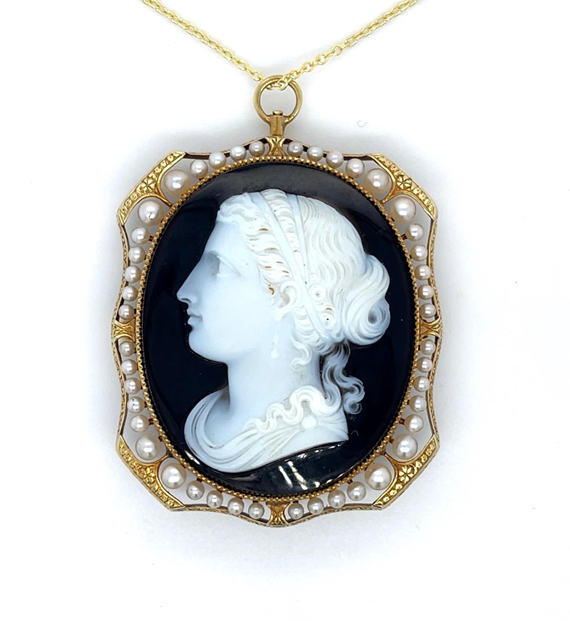 Victorian Hand Engraved Lady Cameo with Sea Pearls Pendant/Brooch 19.93g 14K Cha