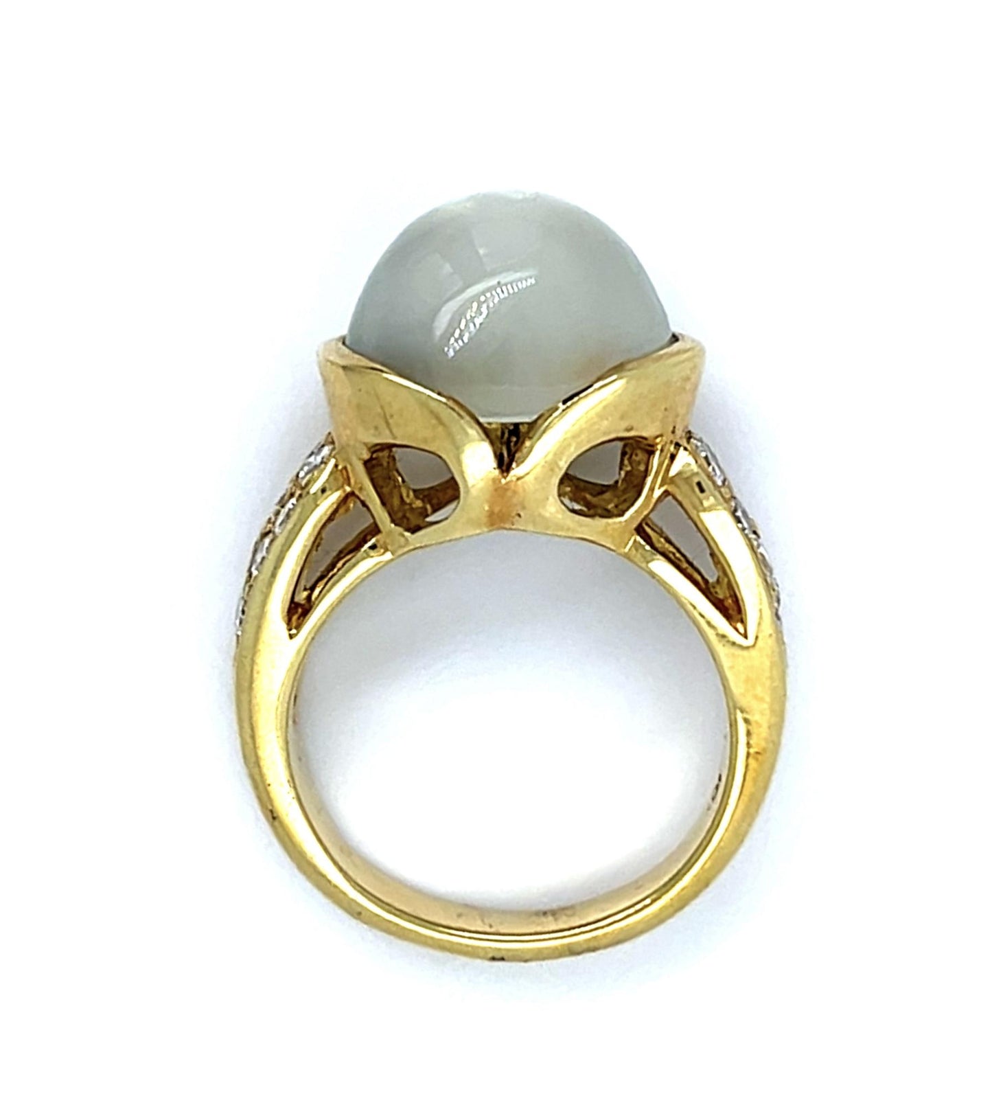 14KW Moonstone &  Diamond Ring 9.42ct(mnst) 0.12ct twt(dia) ESTATE  Size 6.50