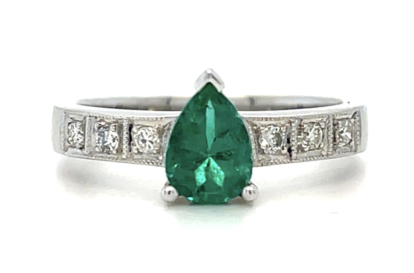 .62ct Colombian Emerald (No Cert) .12ct 18KW 4.20g 6 Size