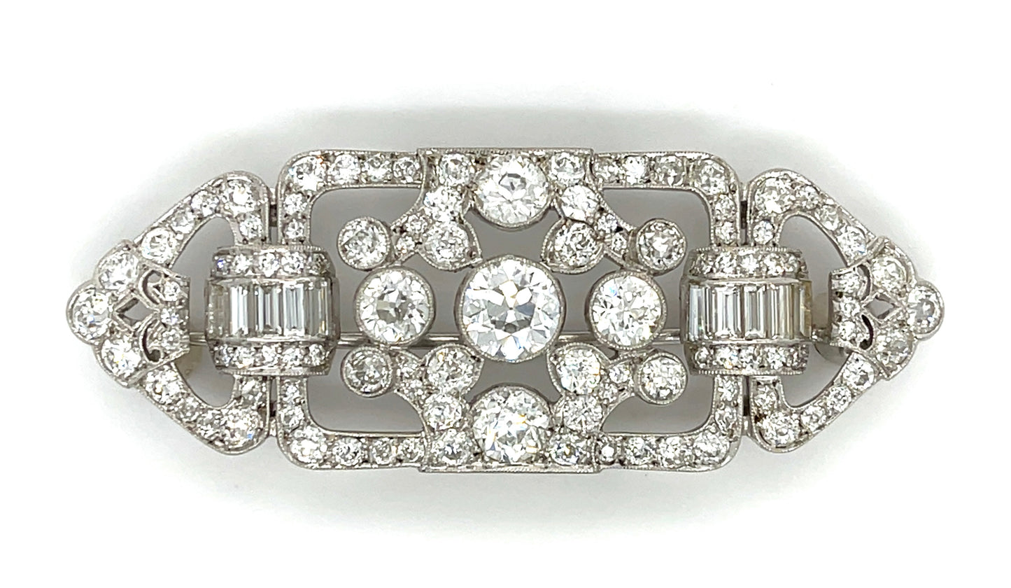 Art Deco Diamond Antique Brooch (Circa 1920s) 1.20ct Center Old European Cut Diamond Four Side Diamonds 1.90ct 116 Side Diamonds 6ct