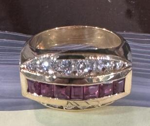 1.05ct Ruby .94ct Diamond 18KY Ring (Estate 1970s) 12.23g 6.75 Size
