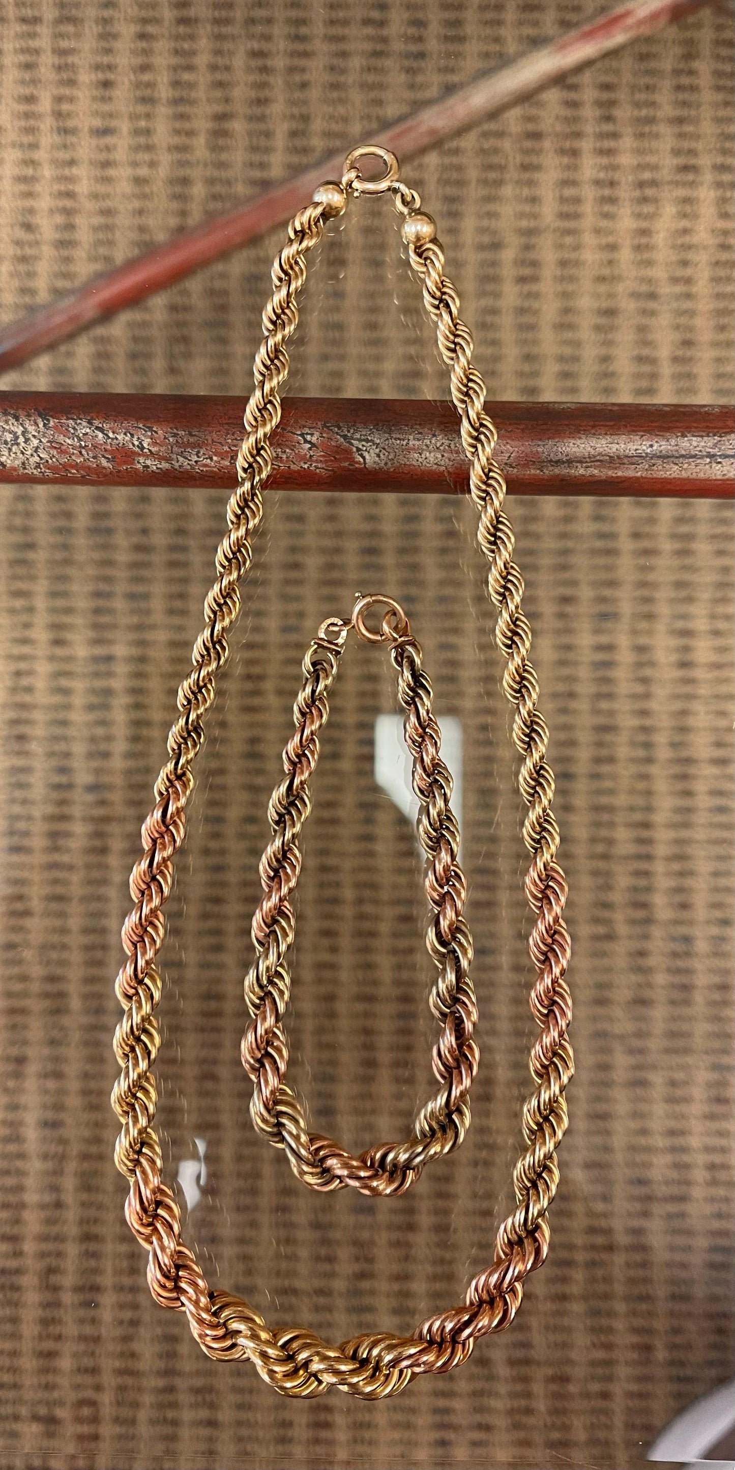 Retro (Circa 1940s) All Original 14KY Rose and Green Gold Graduated French Rope