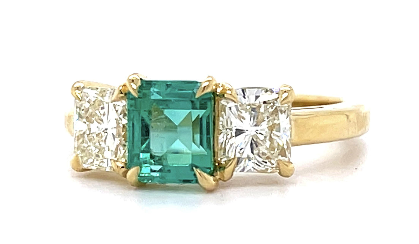 1.35ct F1 GIA Colombian Emerald 1.49ct Diamond 18KY