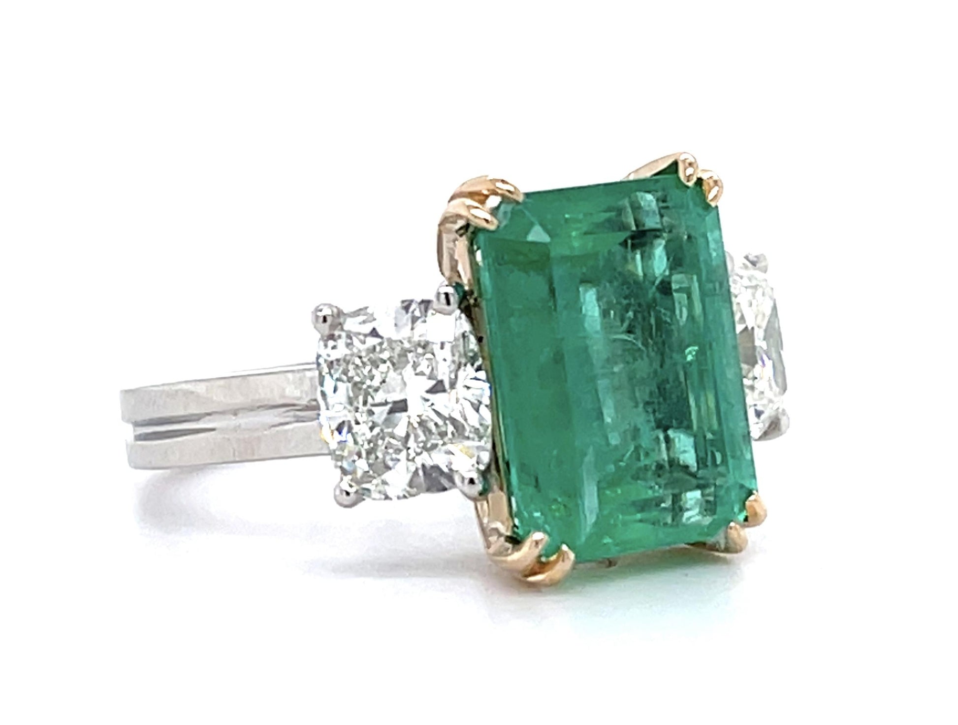 4.27ct Colombian F2 Emerald 1ct I SI2 Dia 1ct J SI2 Dia Platinum+18KY Ring