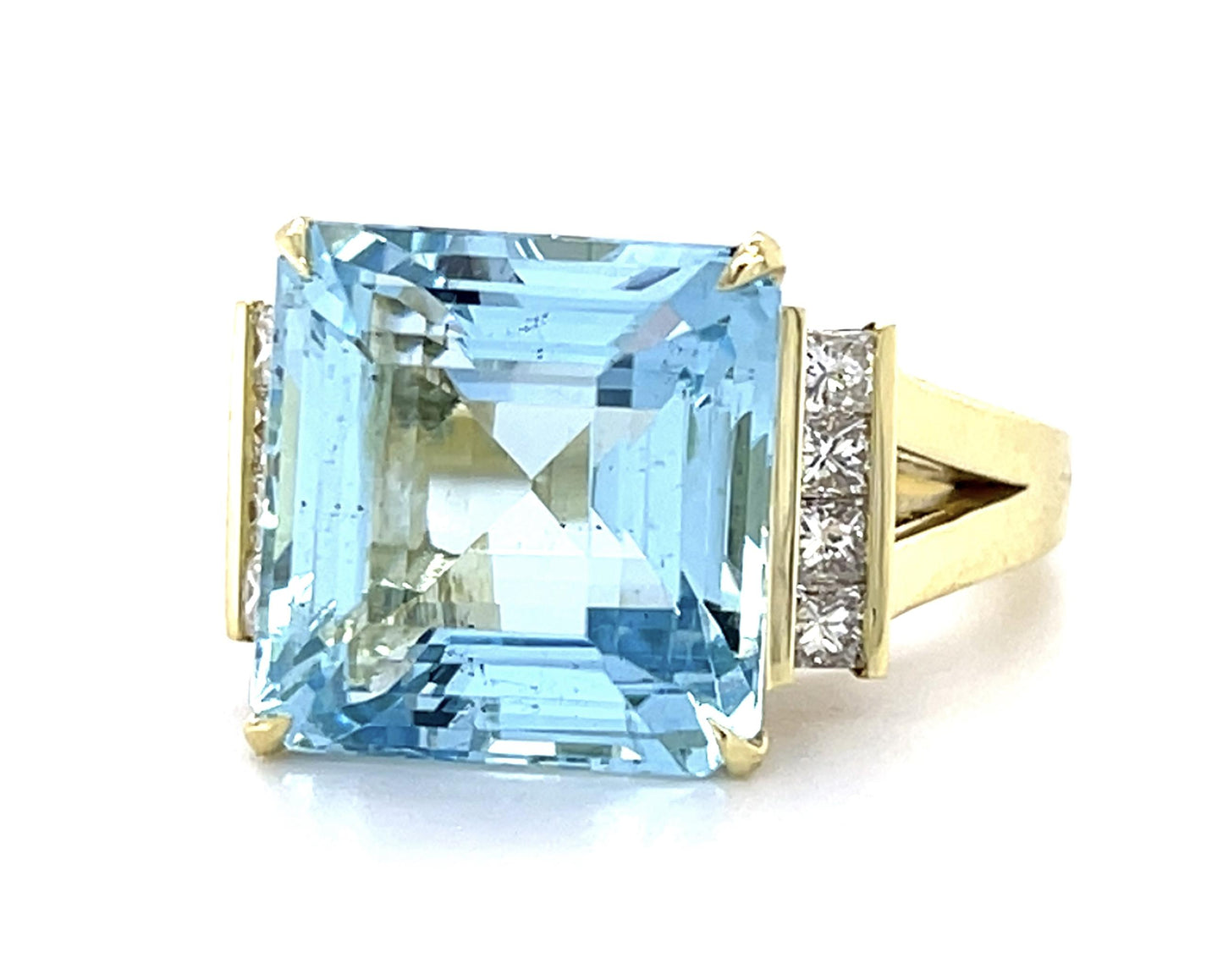 8.96ct Aquamarine .41ct Princess Diamond 14KY Ring 10.88g 7 Size