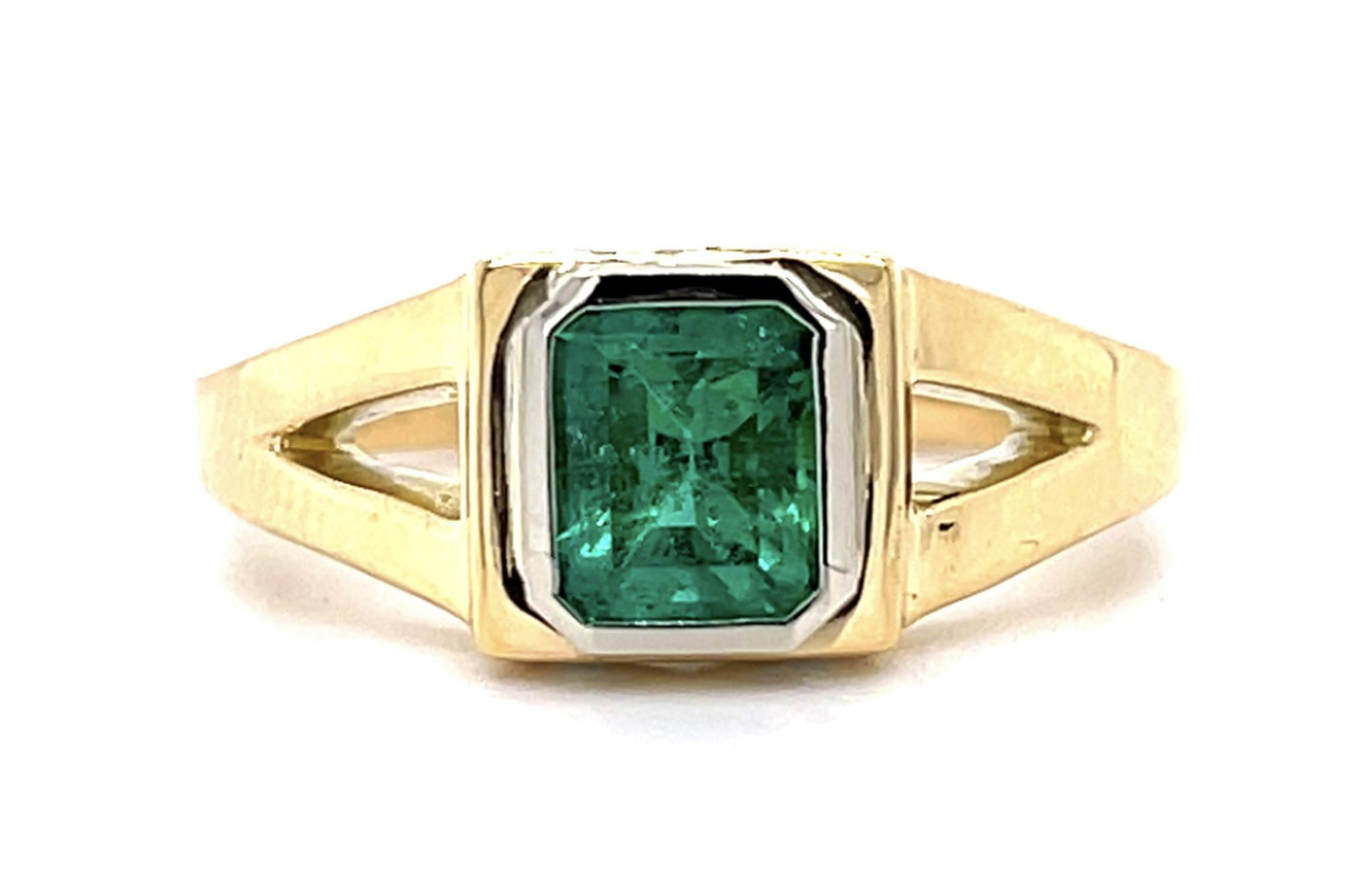 .86ct Colombian Emerald (No Cert) 18KY Ring