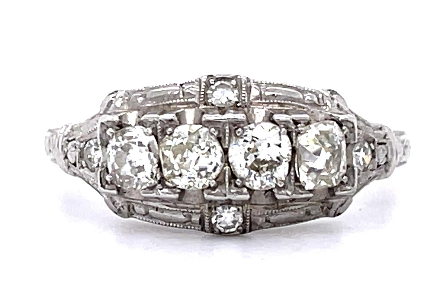 18KW Diamond Art Deco Ring 3.7gr 0.84ct(dia) Circa 1930s ESTATE Size 6.75