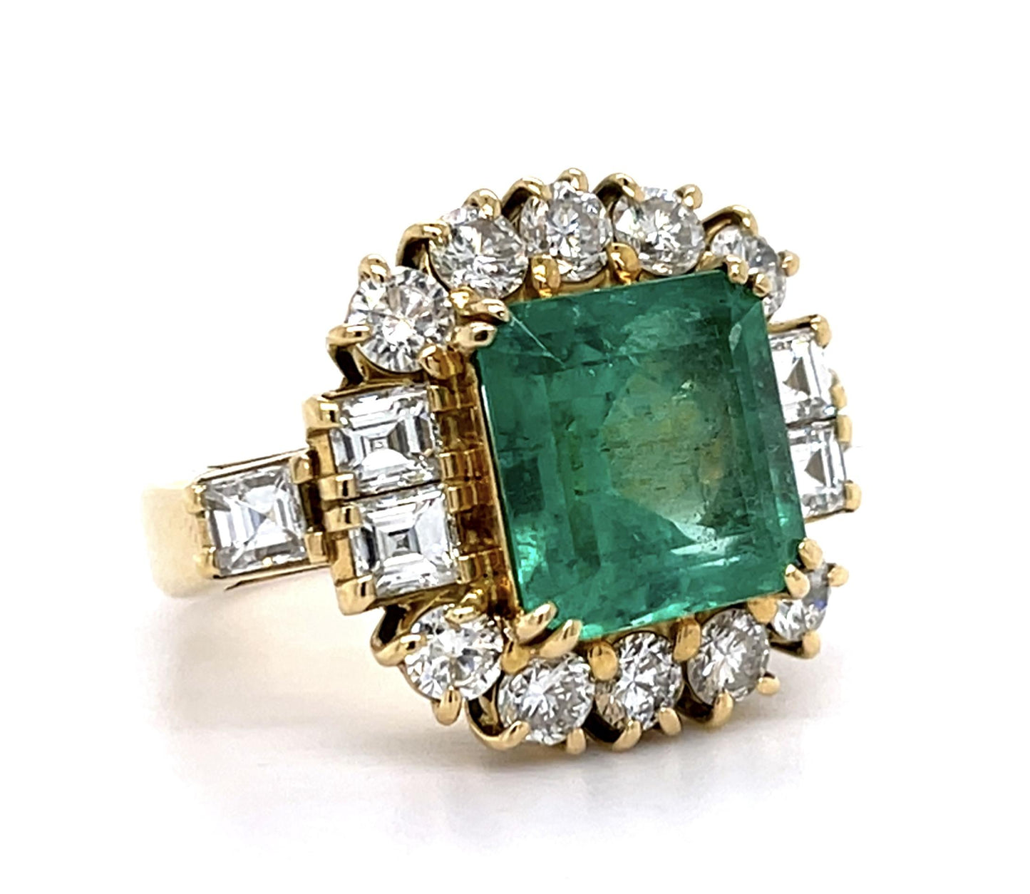 18KY Emerald & Diamond Ring 12.6gr 5.03ct(em) 2.44ct twt(dia) Circa 1970s