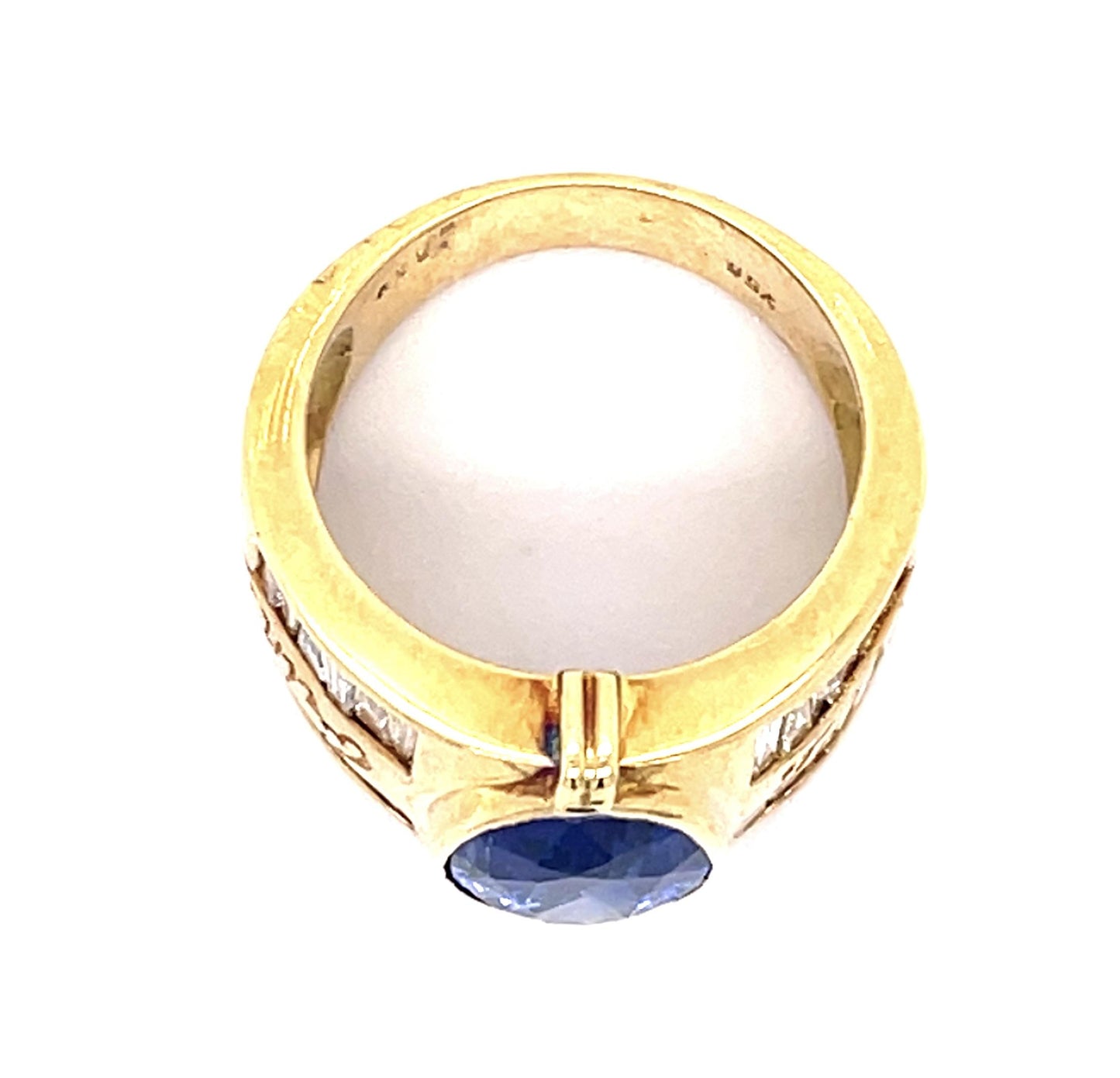 4.03ct Sapphire 1.35ct Baguette Diamond 18KY Ring