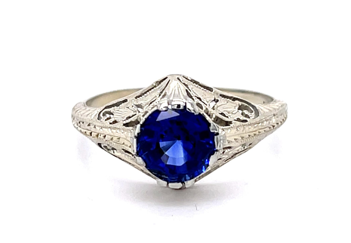 Art Deco 1.55ct Sapphire 18KW Ring (Antique 1930s)