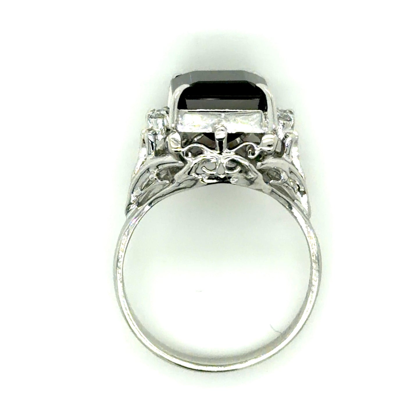 4.40ct Green Tourmaline .07ct Diamond Platinum Ring