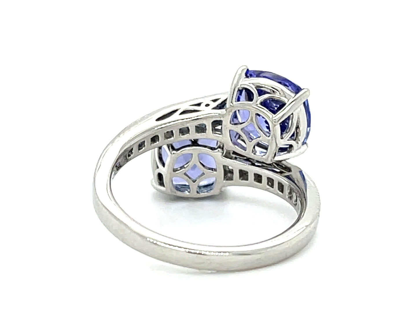 4.80ct Tanzanite Toi et Moi Ring Platinum Ring .56ct Sapphire .40ct Diamond