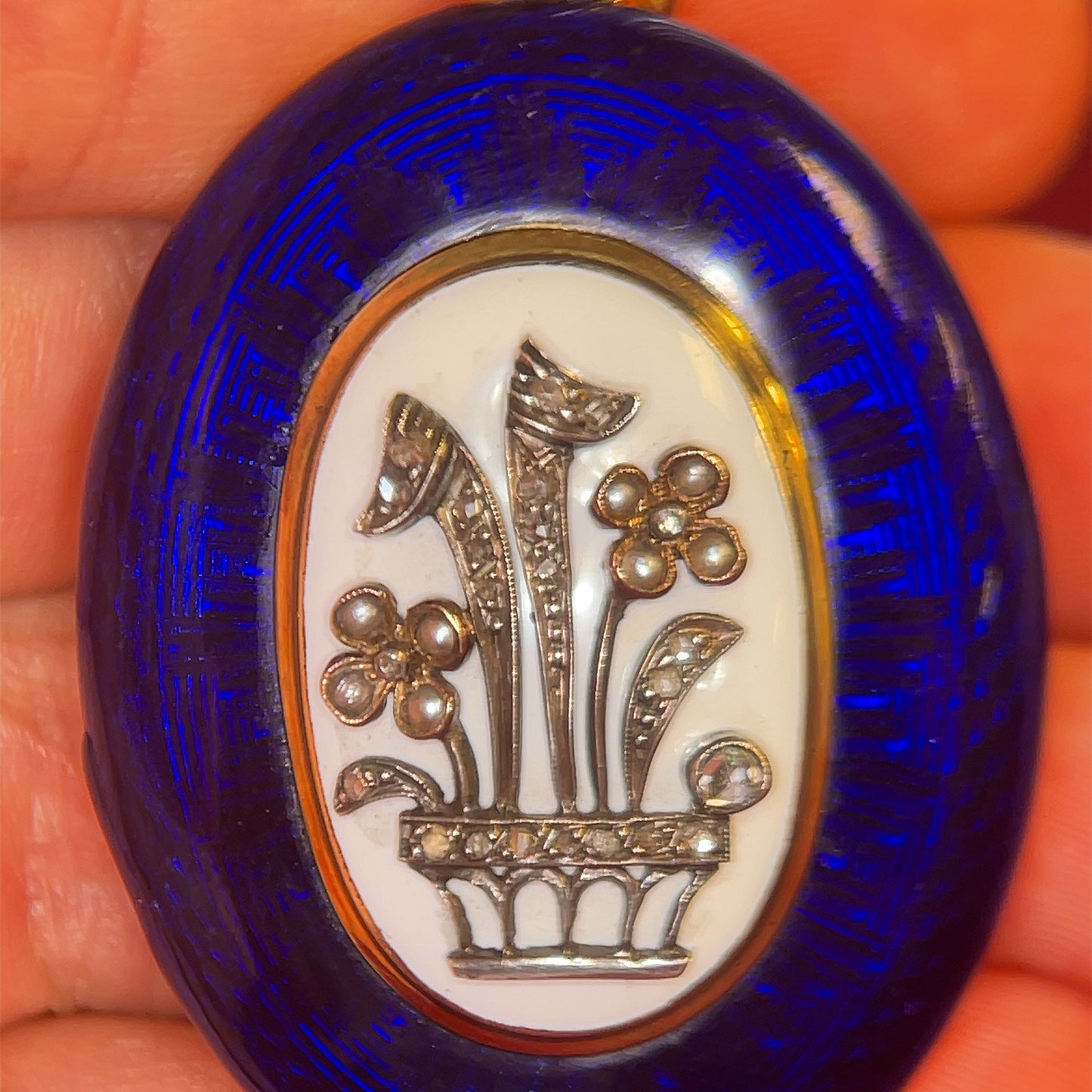 Victorian Era (Circa 1870s) Enamel 18KY Antique Locket/Pendant