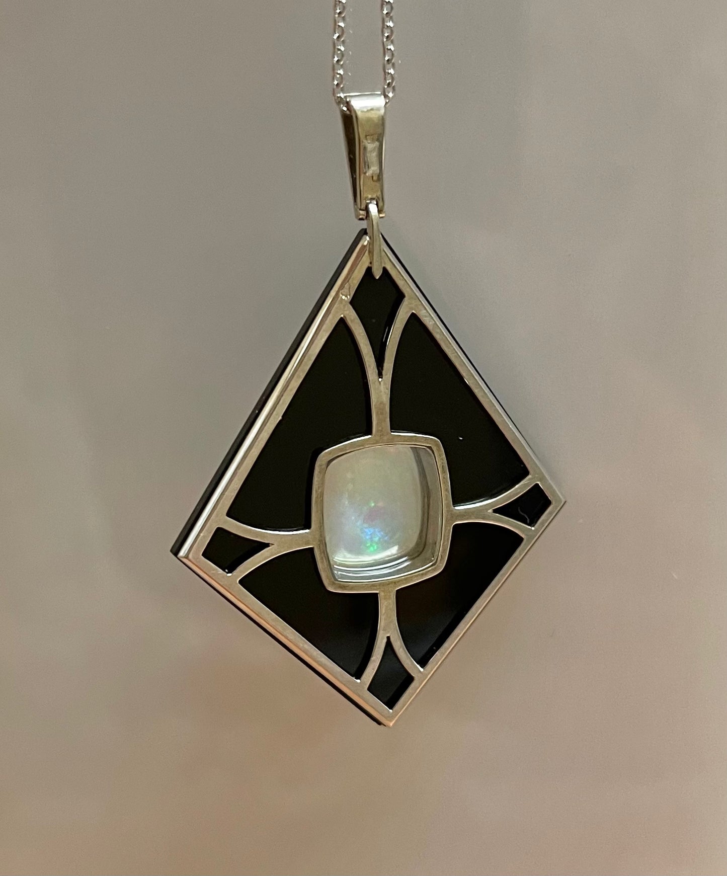 5ct Opal & Onyx 18KW Vintage Pendant (Circa 1960s)