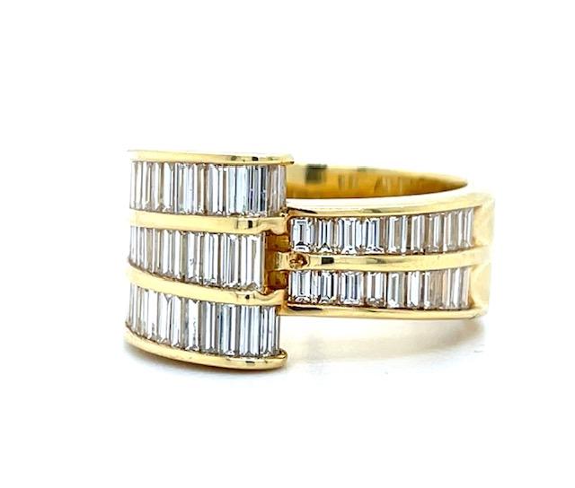 2.73ct Baguette Diamond 18KY Band (Estate 1970s) 17.50g 8.50 Size