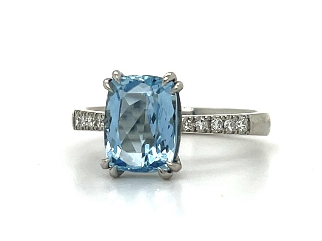 2.45ct Aquamarine .30ct Diamond Platinum Estate Ring 7.75 Size 5.53g
