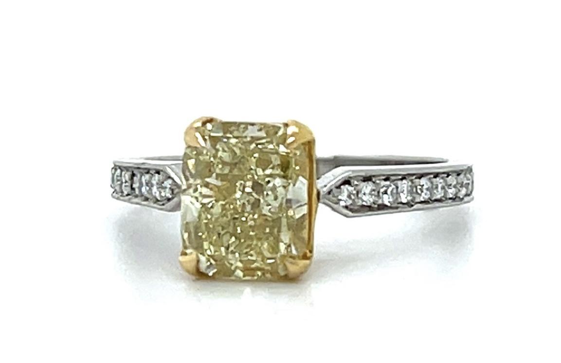 2.12ct Natural Fancy Brownish Greenish Yellow Diamond PT+18KY Ring GIA 223501553