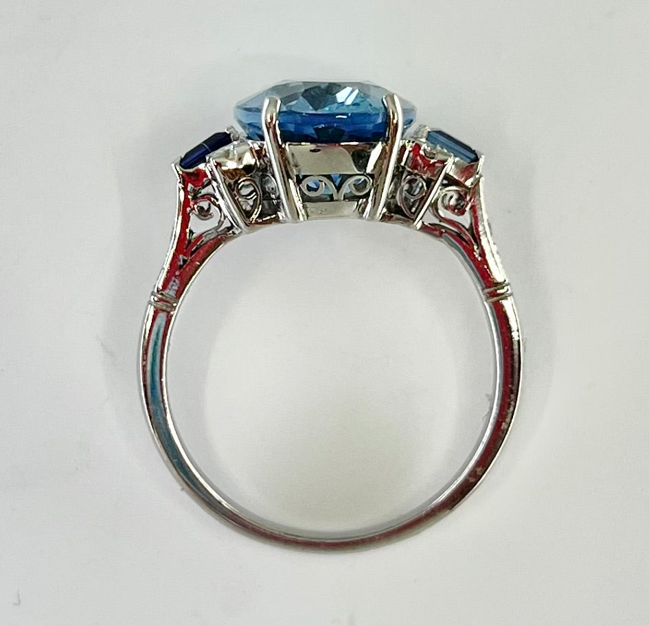 Platinum Aquamarine 4.63ct and Diamond Ring