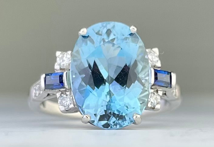 Platinum Aquamarine 4.63ct and Diamond Ring