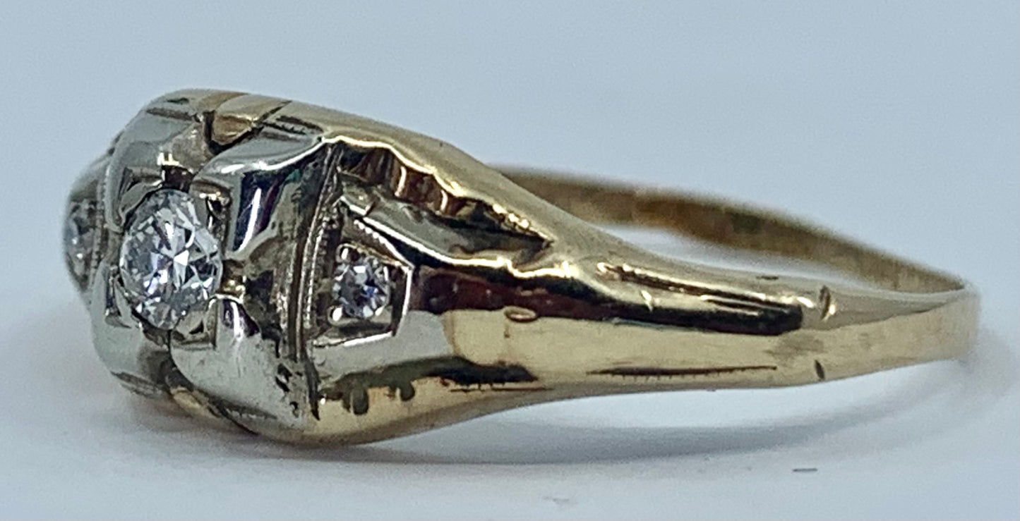 Art Deco Diamond .10ct Ring