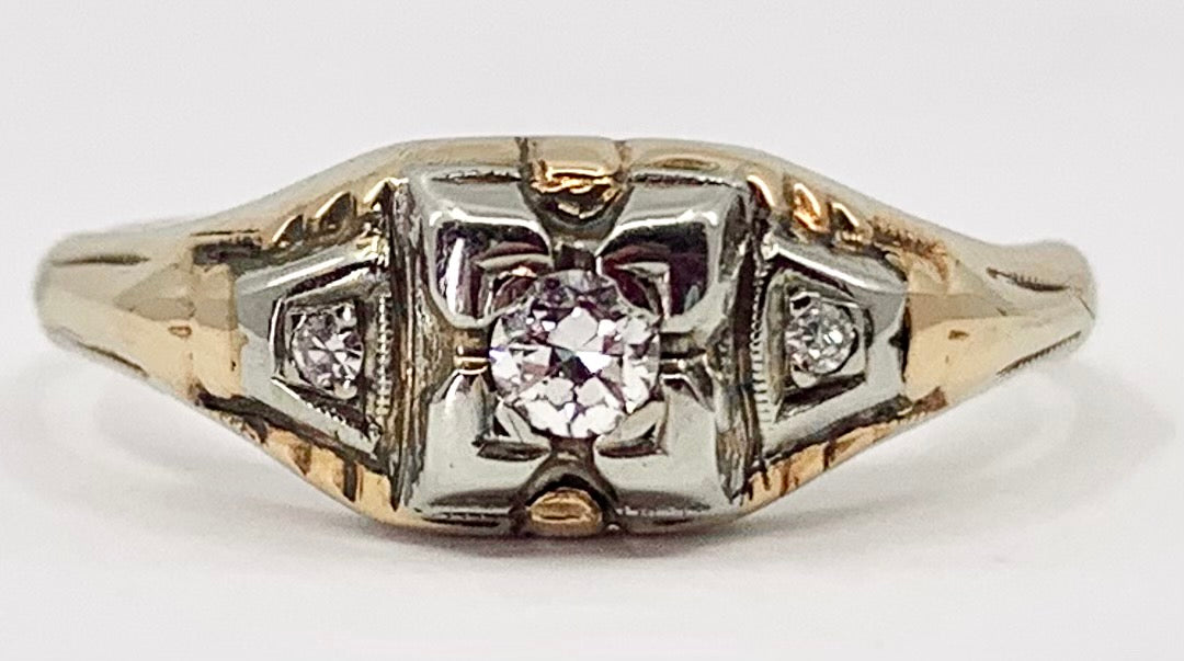 Art Deco Diamond .10ct Ring