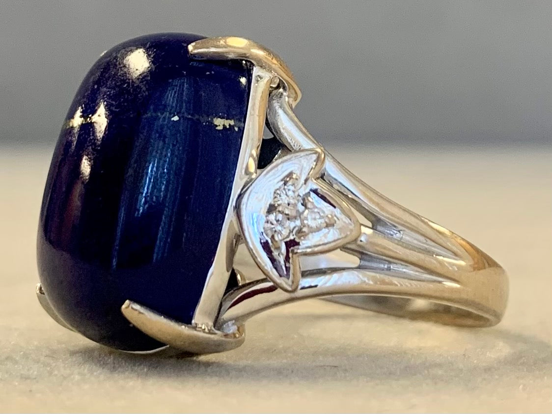 18KW Lapis Lazuli 13.72ct and Diamond Ring