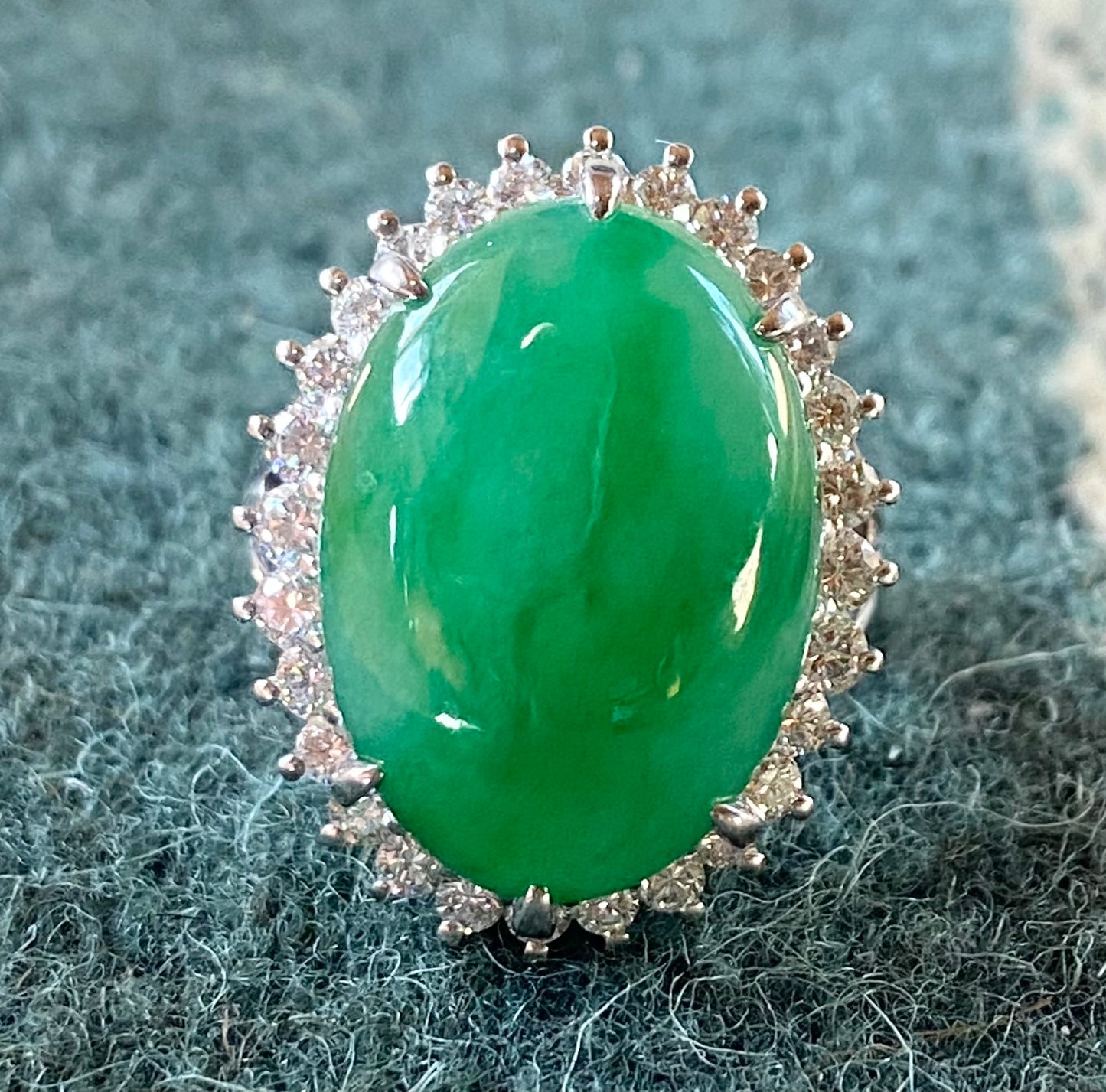 14ct GIA Grade A Jadeite Jade 1.06ct Diamond Platinum Estate (Circa 1960s) Ring