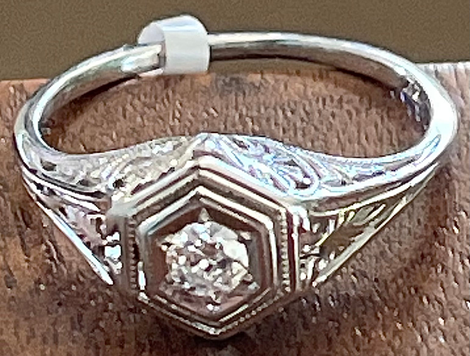 18KW Diamond Art Deco Original Ring 0.15ct(dia) Circa 1920s ESTATE  Size 6.50