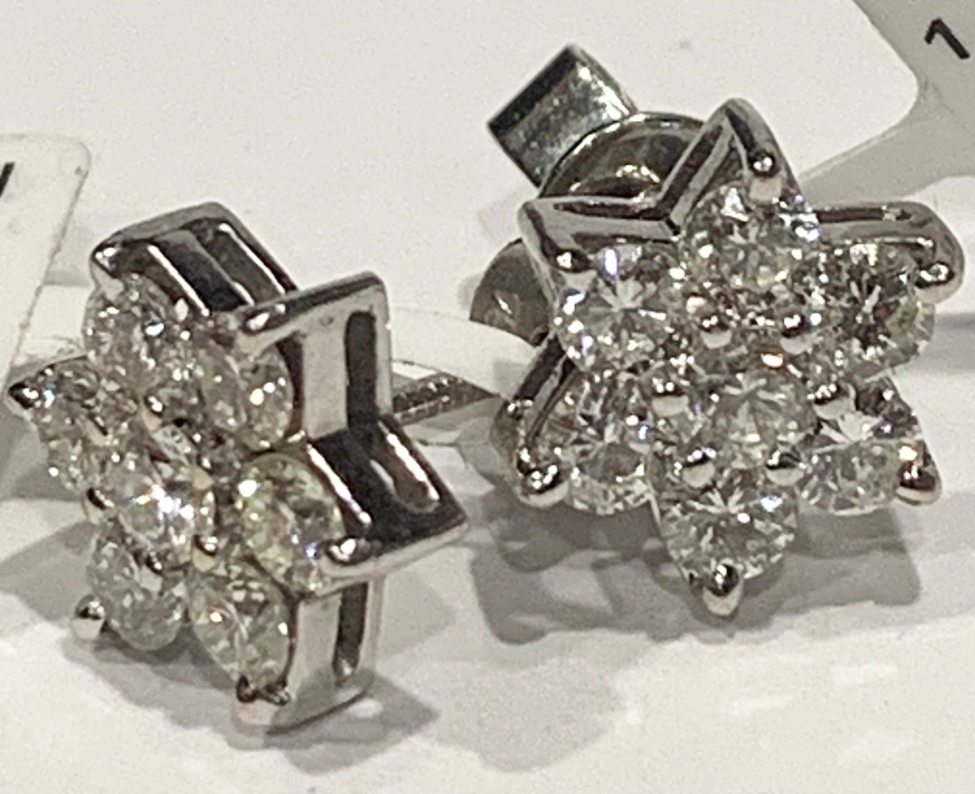 14KW Diamond Earrings 1.40ct(dia) ESTATE
