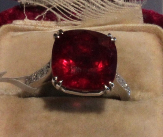 PT Rubelite & Diamond Ring 7.4gr 6.98ct(rbl) 0.16ct twt(dia) Circa 1950