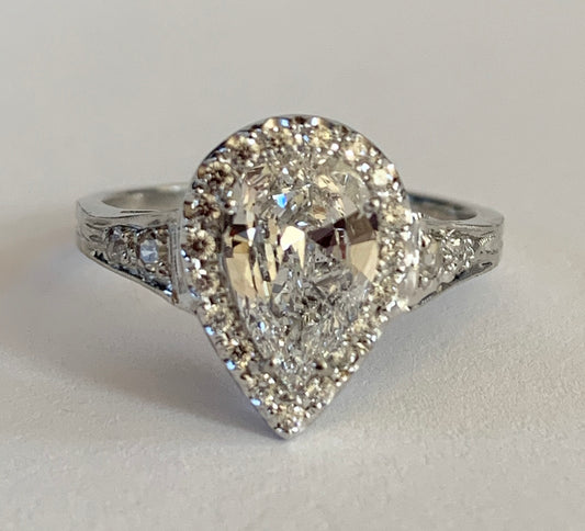 1.03ct D SI1 Pear Diamond Ring Side Dia .23ct Size 6