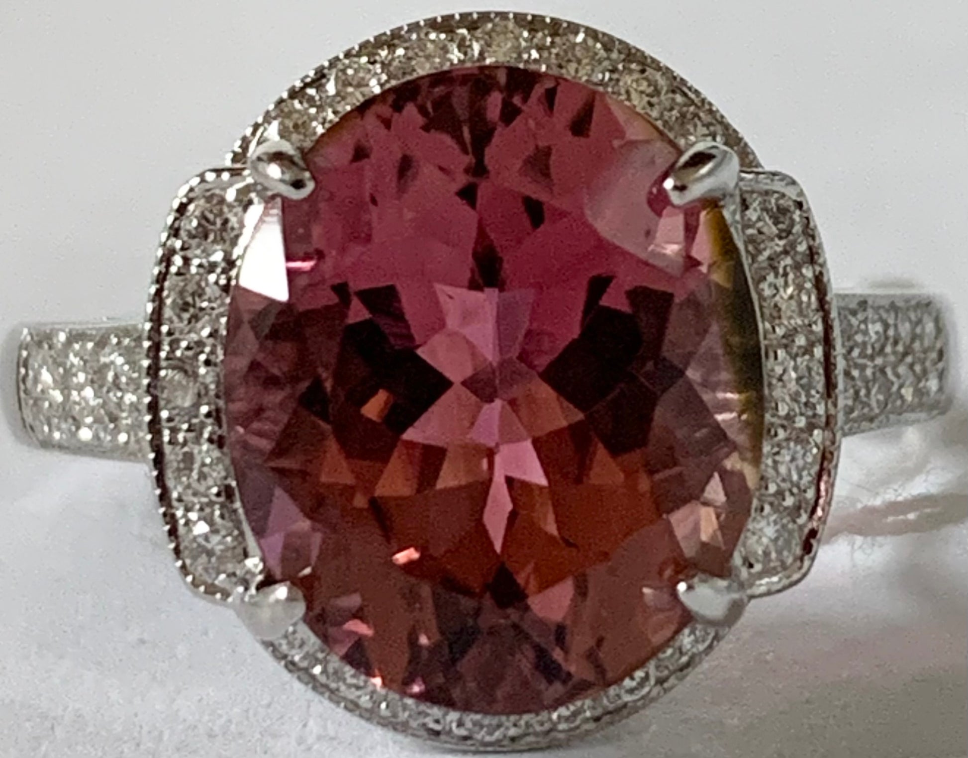 Pink Tourmaline &  Diamond Ring 5.1gr 4.87ct(tm) 0.27ct twt(dia)