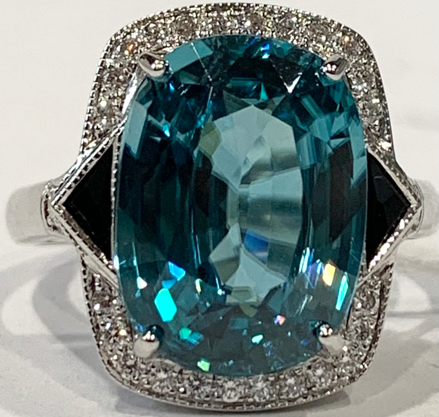 Blue Zircon & Diamond 18KW Ring 6.4gr 9.58ct(zi) 0.19ct twt(dia)